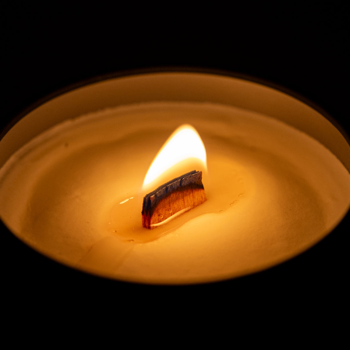 izuko fragrance Hiba & Yuzu Wood Wick Aroma Candle